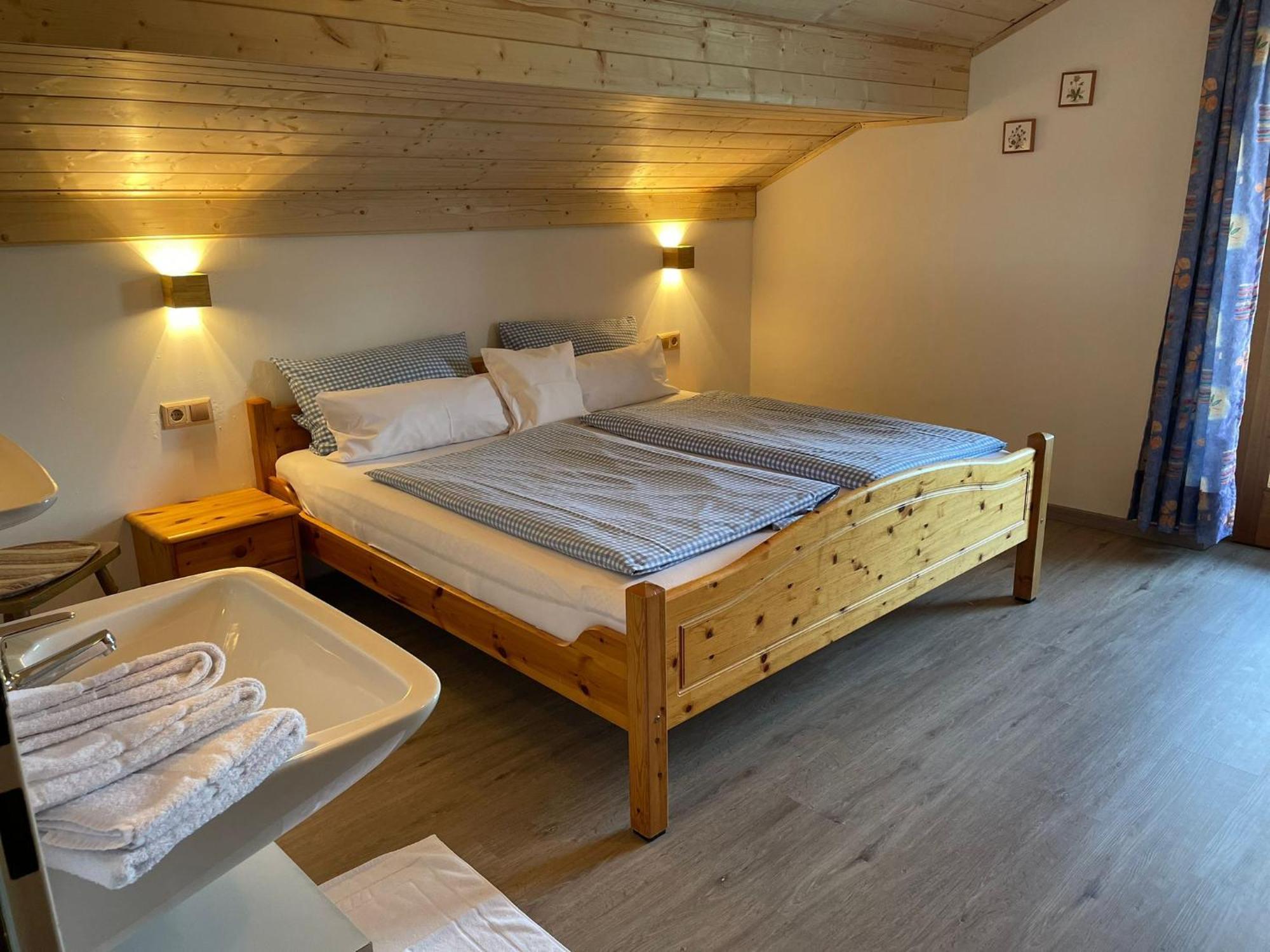 Zum Bergbauer Mittenwald Exterior foto